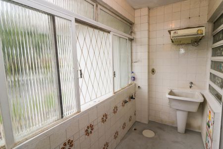 Apartamento à venda com 120m², 3 quartos e 1 vagaÁrea de Serviço