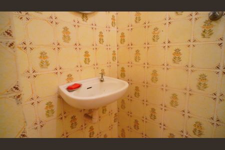 Apartamento à venda com 120m², 3 quartos e 1 vagaBanheiro empregada 