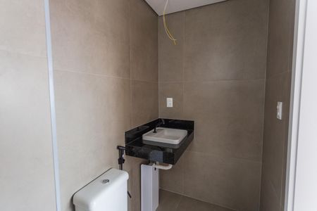 Apartamento à venda com 75m², 3 quartos e 2 vagas Apartamento à venda com 75m², 3 quartos e 2 vagasBanheiro da Suíte
