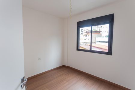 Apartamento à venda com 75m², 3 quartos e 2 vagas Apartamento à venda com 75m², 3 quartos e 2 vagasQuarto 2