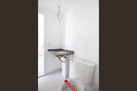 Apartamento à venda com 40m², 2 quartos e sem vaga Apartamento à venda com 40m², 2 quartos e sem vagaBanheiro