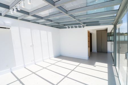 Apartamento à venda com 67m², 1 quarto e 1 vagaSala 