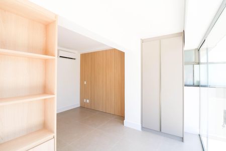 Varanda de apartamento à venda com 1 quarto, 67m² em Vila Cordeiro, São Paulo