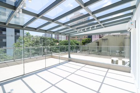 Apartamento à venda com 67m², 1 quarto e 1 vagaSala 