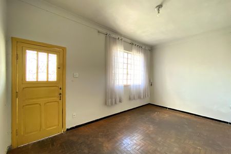 Sala de casa à venda com 3 quartos, 400m² em Sagrada Família, Belo Horizonte