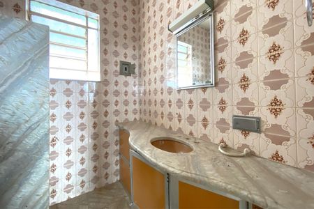 Casa à venda com 400m², 3 quartos e 1 vagaBanheiro