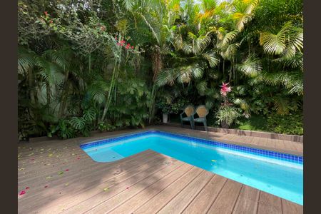 Casa para alugar com 350m², 4 quartos e 4 vagasPiscina