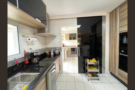 Casa para alugar com 350m², 4 quartos e 4 vagasCozinha