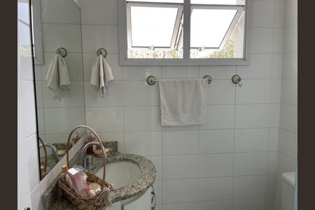 Casa para alugar com 350m², 4 quartos e 4 vagasBanheiro 