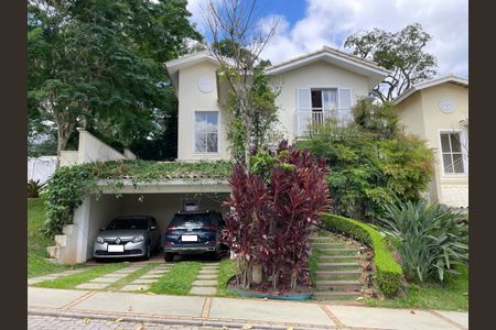 Casa para alugar com 350m², 4 quartos e 4 vagasFachada