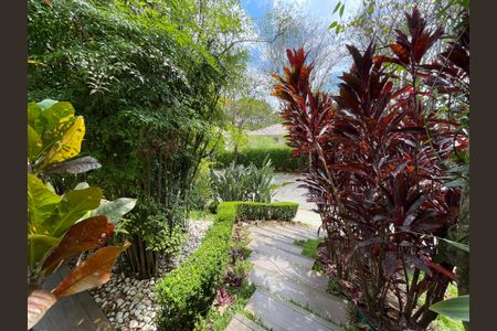 Casa para alugar com 350m², 4 quartos e 4 vagasEntrada