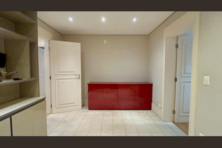 Casa à venda com 455m², 3 quartos e 5 vagasEscritório