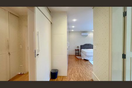 Casa à venda com 455m², 3 quartos e 5 vagasSuíte 2