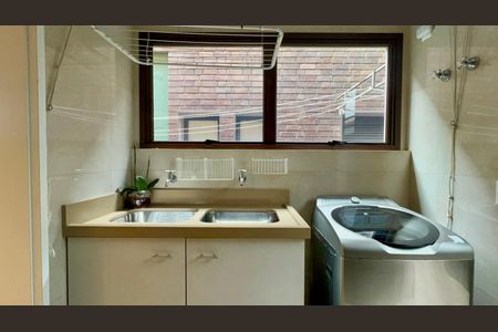 Casa à venda com 455m², 3 quartos e 5 vagasÁrea de Serviço