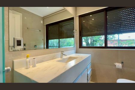 Casa à venda com 455m², 3 quartos e 5 vagasBanheiro da Suíte 3