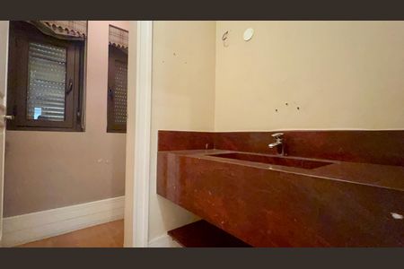 Casa à venda com 455m², 3 quartos e 5 vagasLavabo