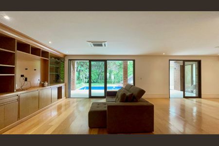 Casa à venda com 455m², 3 quartos e 5 vagasSala