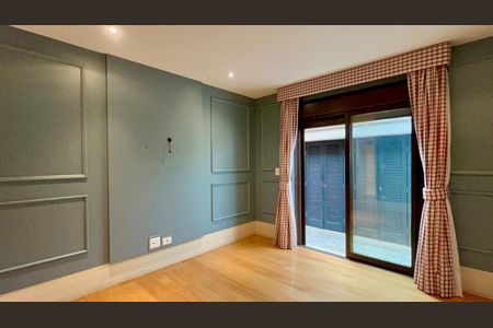 Casa à venda com 455m², 3 quartos e 5 vagasSuíte 1