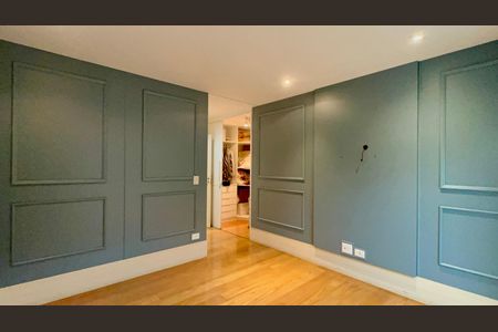 Casa à venda com 455m², 3 quartos e 5 vagasSuíte 1