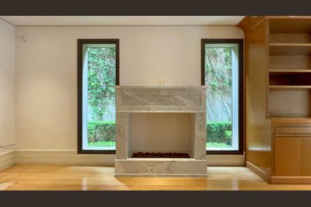 Casa à venda com 455m², 3 quartos e 5 vagasSala