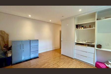 Casa à venda com 455m², 3 quartos e 5 vagasSuíte 3