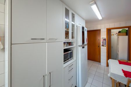 Apartamento à venda com 110m², 3 quartos e 2 vagasCozinha