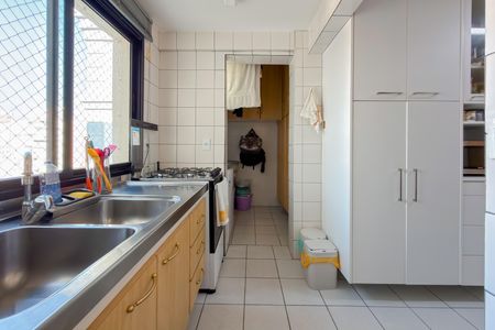 Apartamento à venda com 110m², 3 quartos e 2 vagasCozinha