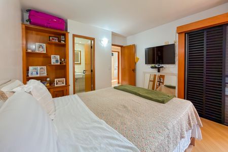 Apartamento à venda com 110m², 3 quartos e 2 vagasSuíte 