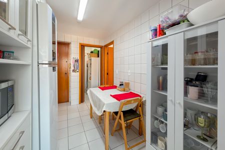 Apartamento à venda com 110m², 3 quartos e 2 vagasCozinha