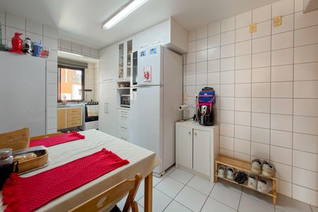 Apartamento à venda com 110m², 3 quartos e 2 vagasCozinha