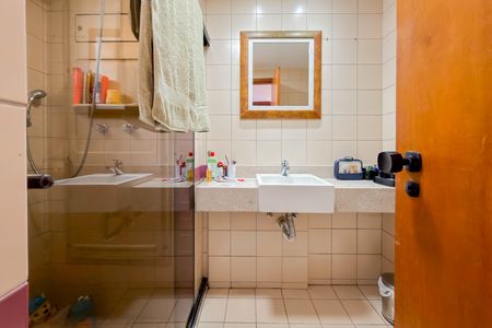 Apartamento à venda com 110m², 3 quartos e 2 vagasBanheiro da Suíte