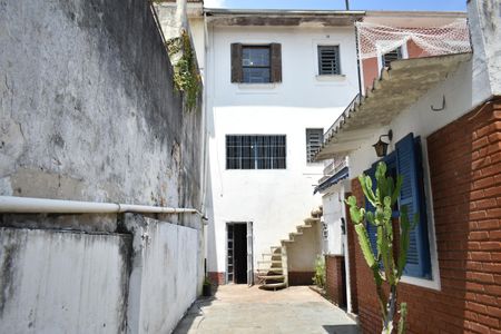 Casa para alugar com 250m², 3 quartos e 1 vagaQuintal