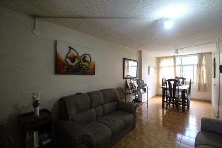 Apartamento para alugar com 60m², 2 quartos e 1 vagaSala