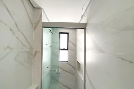 Apartamento à venda com 180m², 2 quartos e 2 vagasBanheiro da Suíte 2