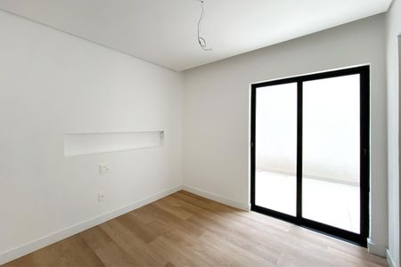 Apartamento à venda com 180m², 2 quartos e 2 vagasSuite 2