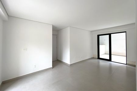 Sala de apartamento à venda com 2 quartos, 180m² em Carmo, Belo Horizonte
