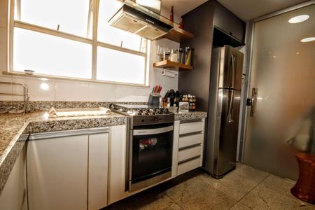 Apartamento à venda com 155m², 3 quartos e 2 vagasCozinha