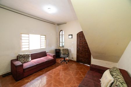 Casa à venda com 240m², 3 quartos e 3 vagasSala