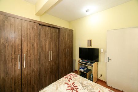 Casa à venda com 240m², 3 quartos e 3 vagasSuíte