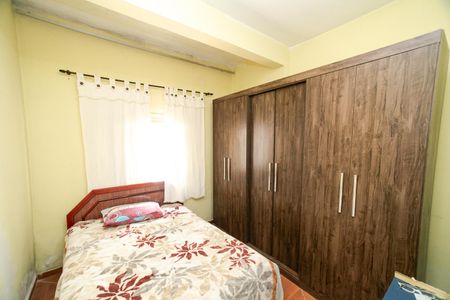 Casa à venda com 240m², 3 quartos e 3 vagasSuíte