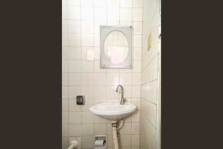 Casa à venda com 240m², 3 quartos e 3 vagasBanheiro 1