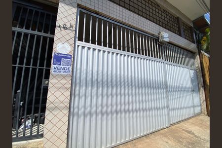 Casa para alugar com 360m², 4 quartos e 5 vagasplaquinha instalada