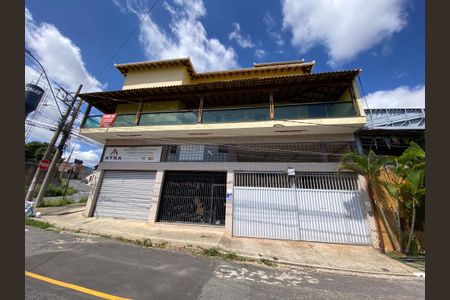 Casa para alugar com 360m², 4 quartos e 5 vagasFachada