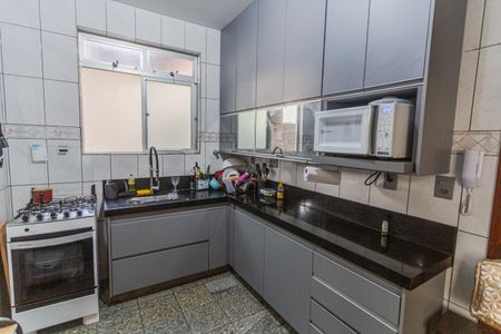 Apartamento à venda com 149m², 3 quartos e 2 vagas Apartamento à venda com 149m², 3 quartos e 2 vagasCozinha