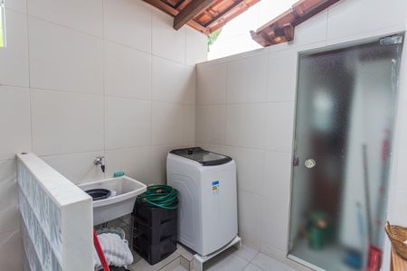 Apartamento à venda com 149m², 3 quartos e 2 vagas Apartamento à venda com 149m², 3 quartos e 2 vagasÁrea de Serviço