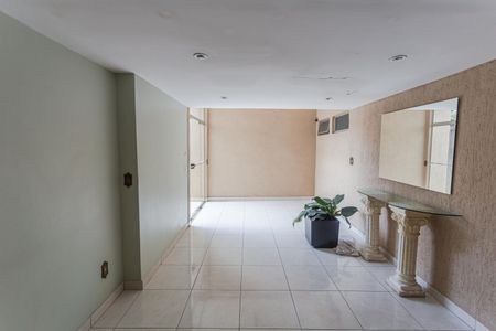 Apartamento à venda com 149m², 3 quartos e 2 vagas Apartamento à venda com 149m², 3 quartos e 2 vagasHall de entrada