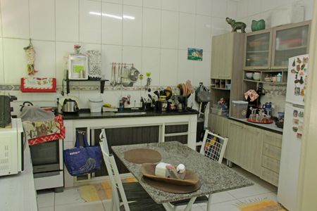 Casa para alugar com 160m², 4 quartos e 1 vaga