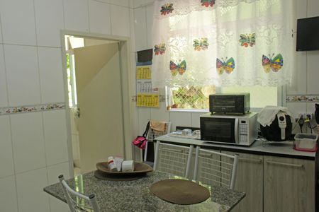 Casa para alugar com 160m², 4 quartos e 1 vaga