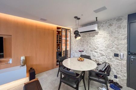 Apartamento à venda com 72m², 2 quartos e 1 vagaSala de Jantar