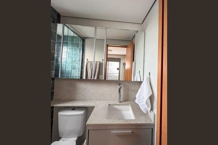 Apartamento à venda com 72m², 2 quartos e 1 vagaBanheiro da Suíte 1